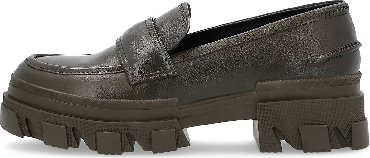 Another A Plateau-Loafer