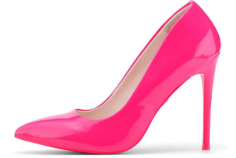 high heels pink