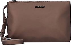 Calvin Klein Must Umhängetasche 22 cm in mittelbraun bestellen