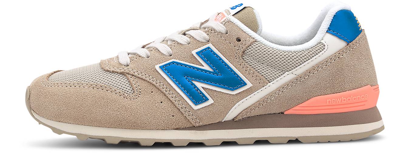 retro sneaker 996